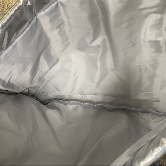 Bath & Body Works‎ Silver Tote Bag - Picture 8 of 16